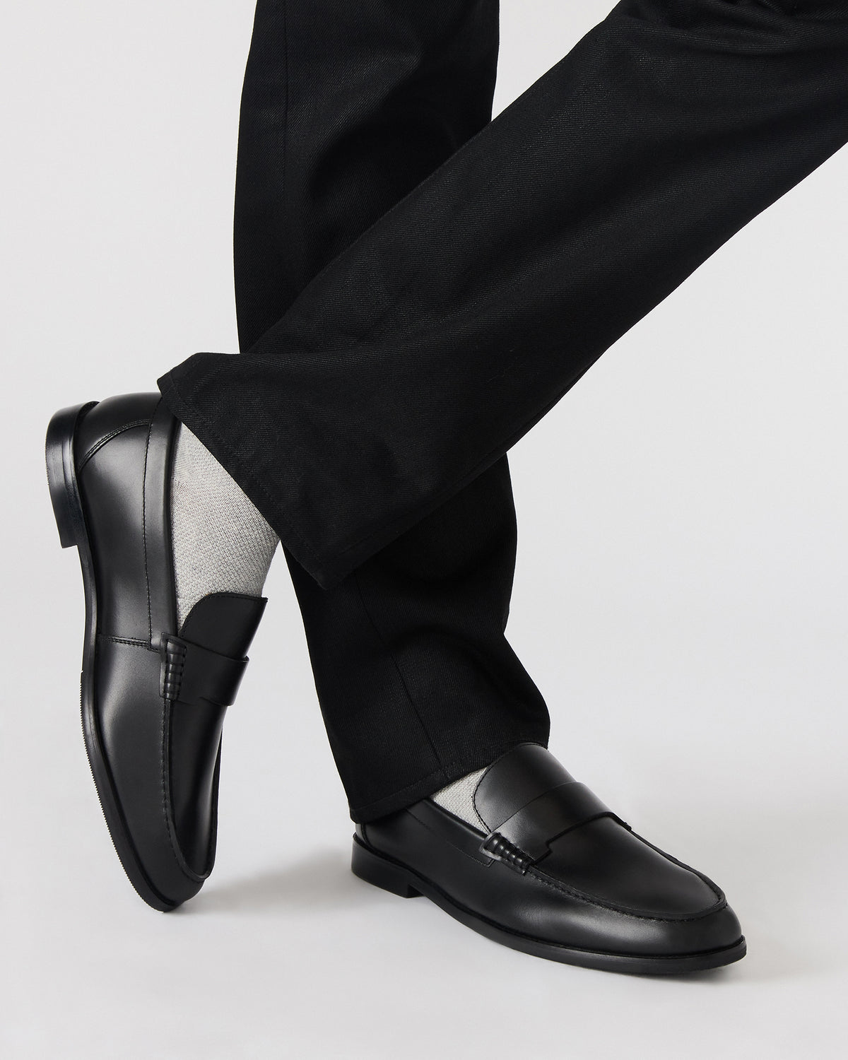 COLVER Black Leather Men's Slip-On Loafer Steve Madden BLACK LEATHER