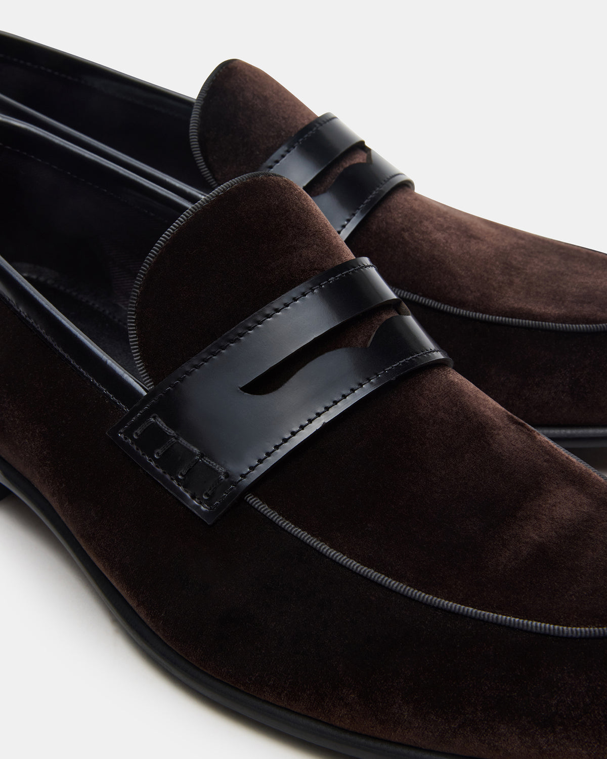 YARDLY Brown Velvet Slip-On Men's Dress Loafer Steve Madden BROWN VELVET