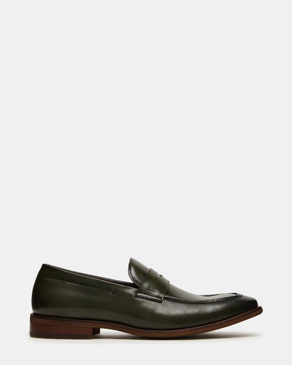 LIGHTNING Dark Green Round-Toe Slip-On Men's Loafer Steve Madden DARK GREEN