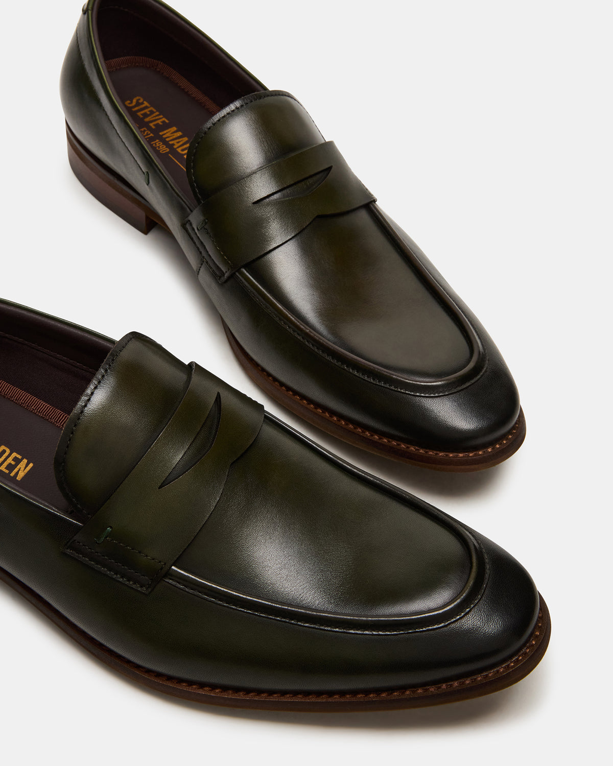 LIGHTNING Dark Green Round-Toe Slip-On Men's Loafer Steve Madden DARK GREEN