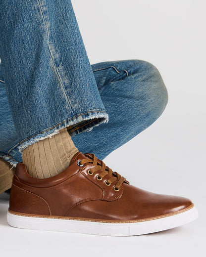 GUSS Tan Low-Top Men's Casual Shoe Steve Madden TAN