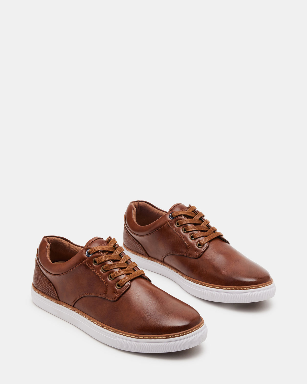 GUSS Tan Low-Top Men's Casual Shoe Steve Madden TAN