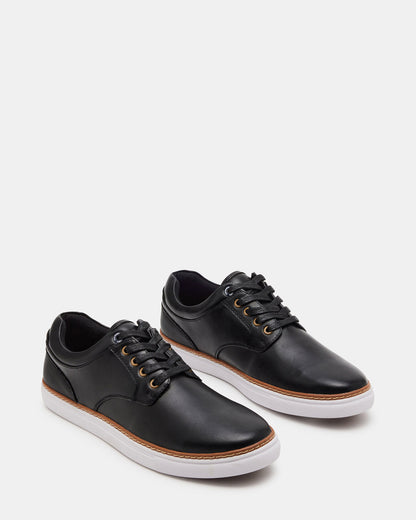 GUSS Black Low-Top Men's Casual Shoe Steve Madden BLACK