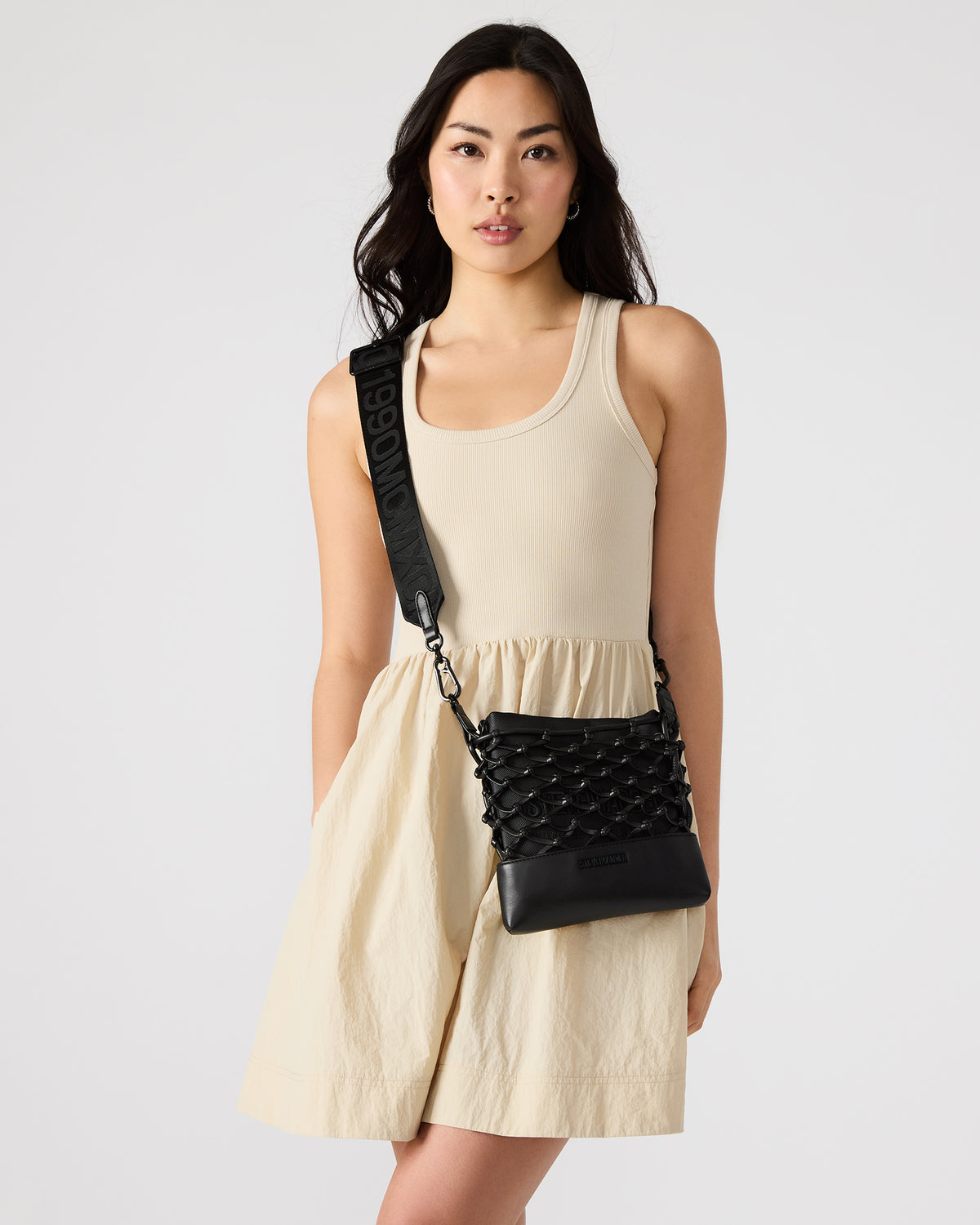 ARDA Black/Black Women's Crossbody Pouch Handbag Steve Madden BLACK BLACK