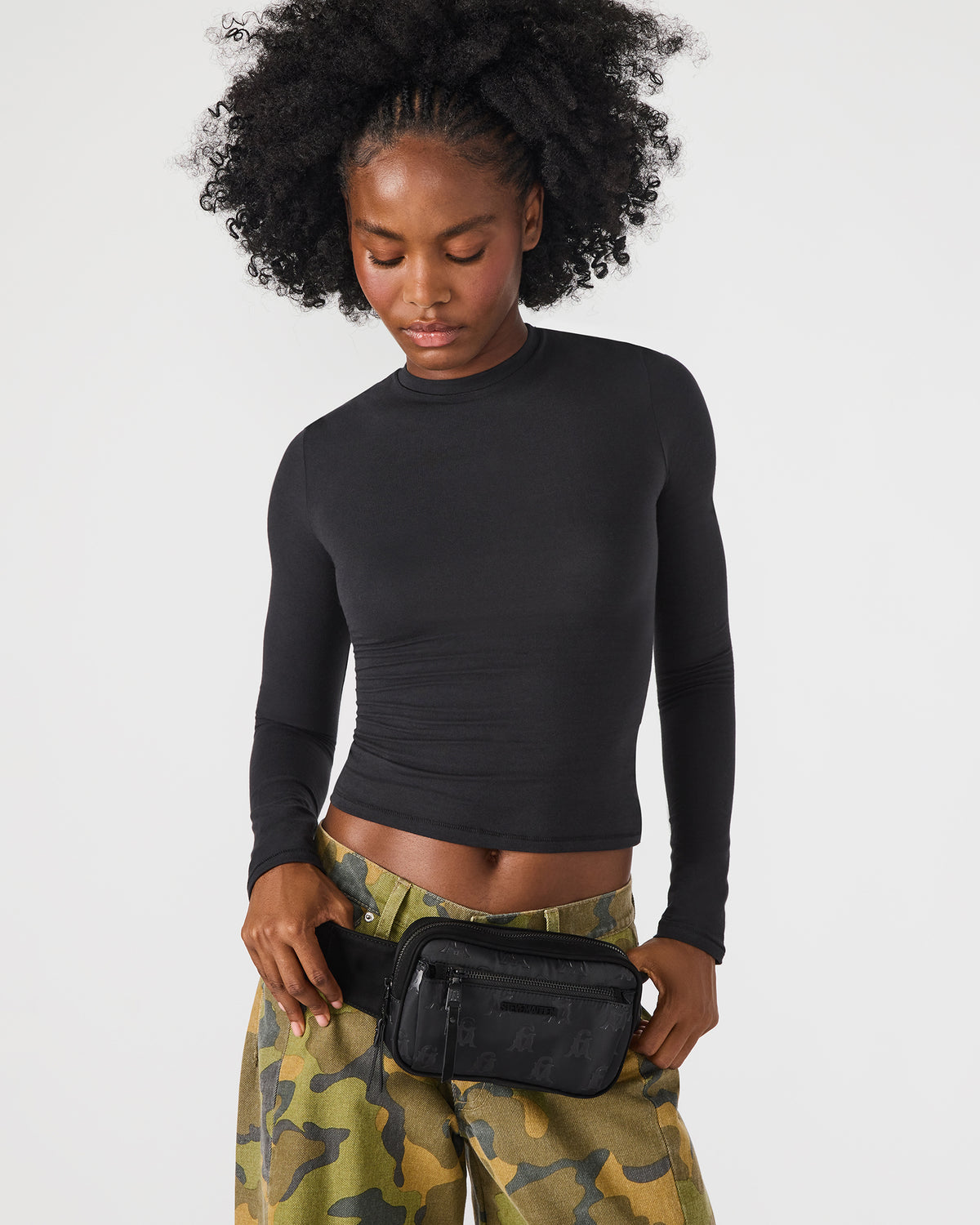 LIND Black/Black Women's Adjustable Belt Handbag Steve Madden BLACK BLACK