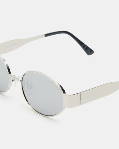 MYSTIE Shiny Silver Frame Oval Sunglasses Steve Madden SILVER