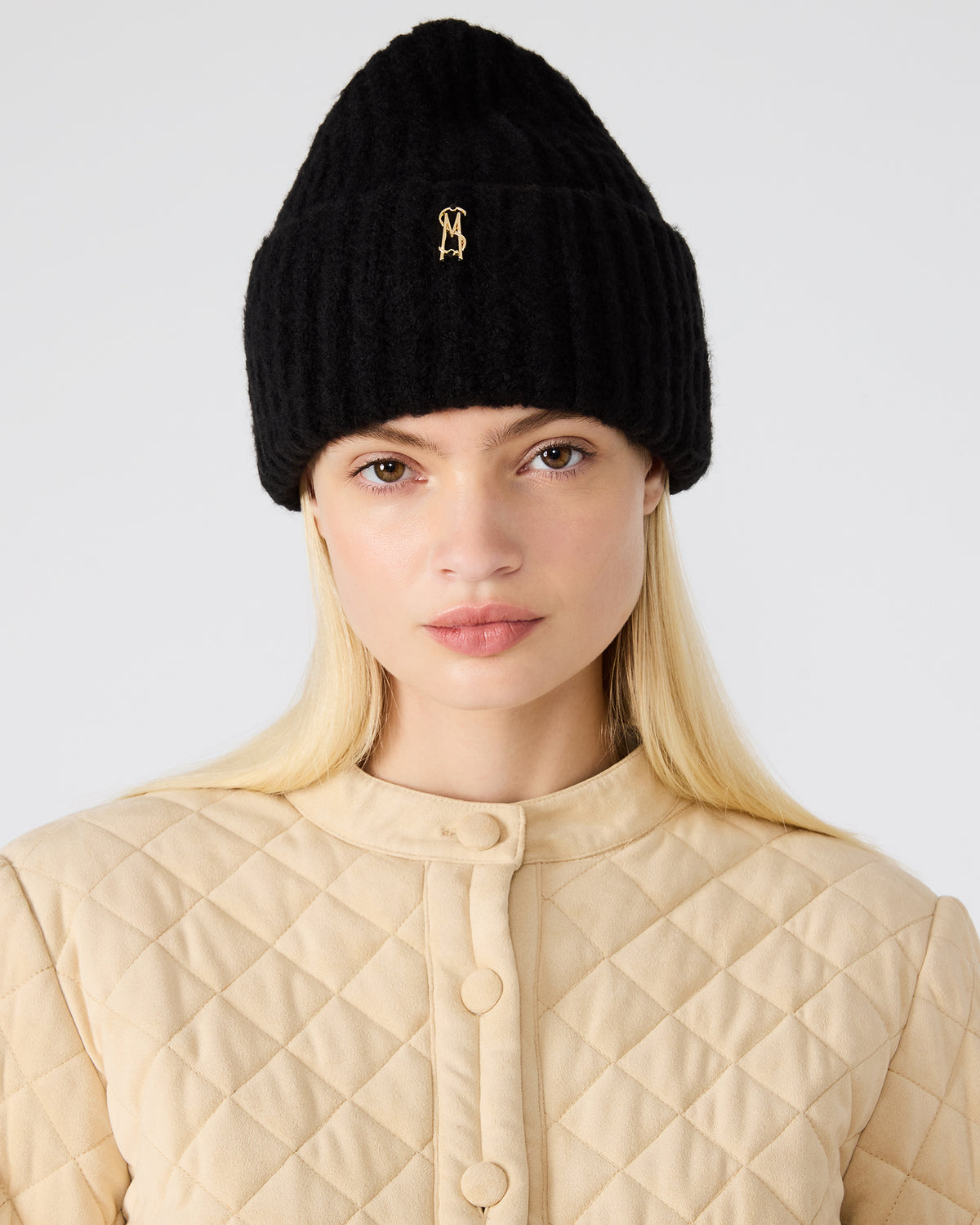 LOGO BEANIE Black Fuzzy RIbbed Knit Women's Beanie Steve Madden BLACK