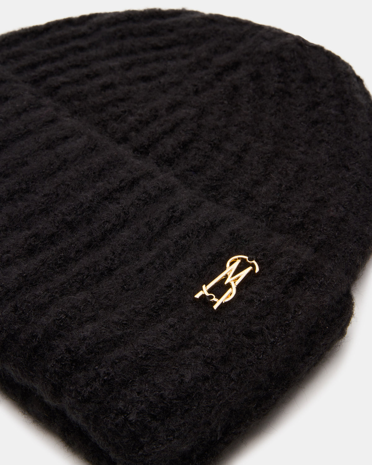LOGO BEANIE Black Fuzzy RIbbed Knit Women's Beanie Steve Madden BLACK