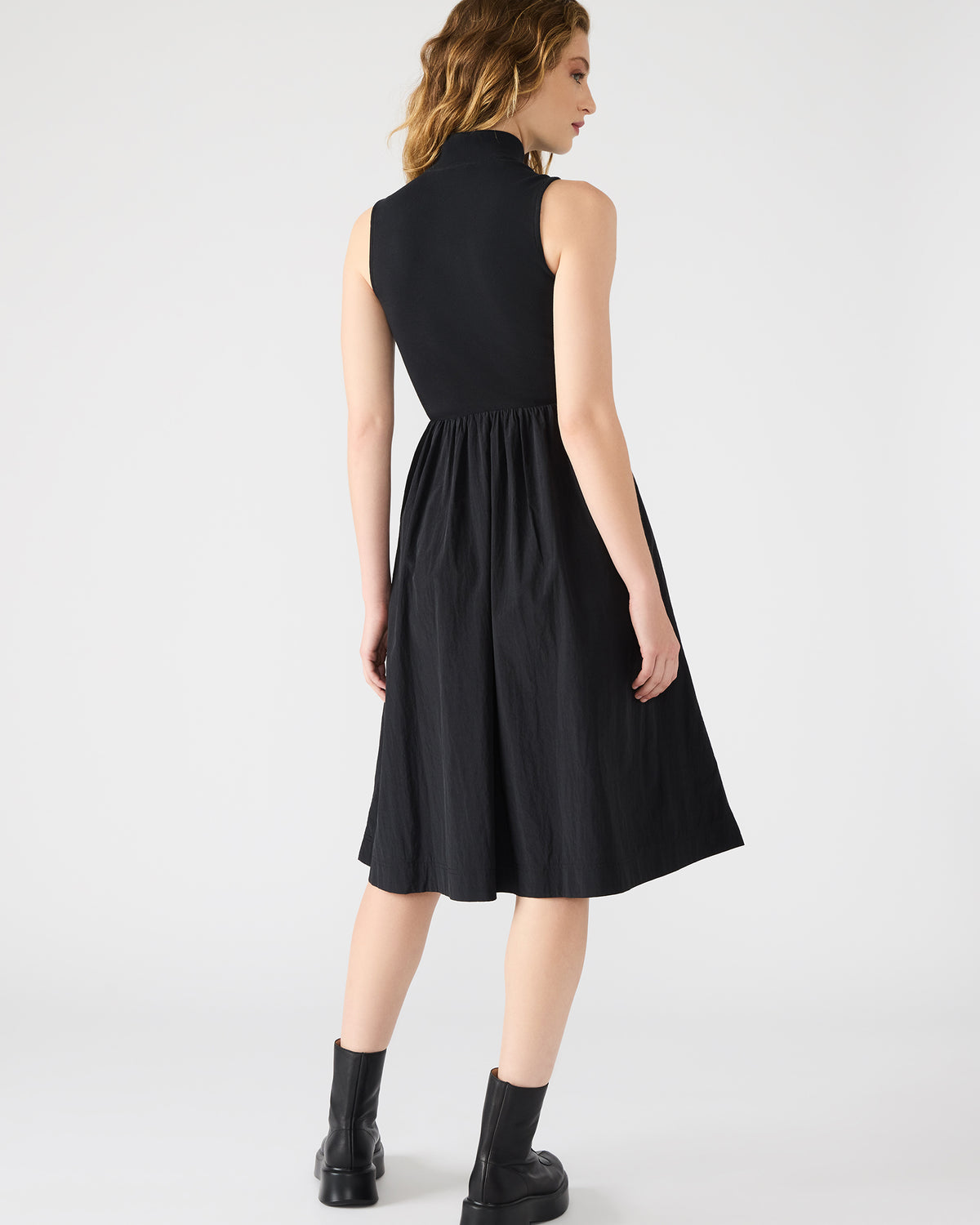 BERLIN White Women's Mock Neck Midi Dress Steve Madden BLACK