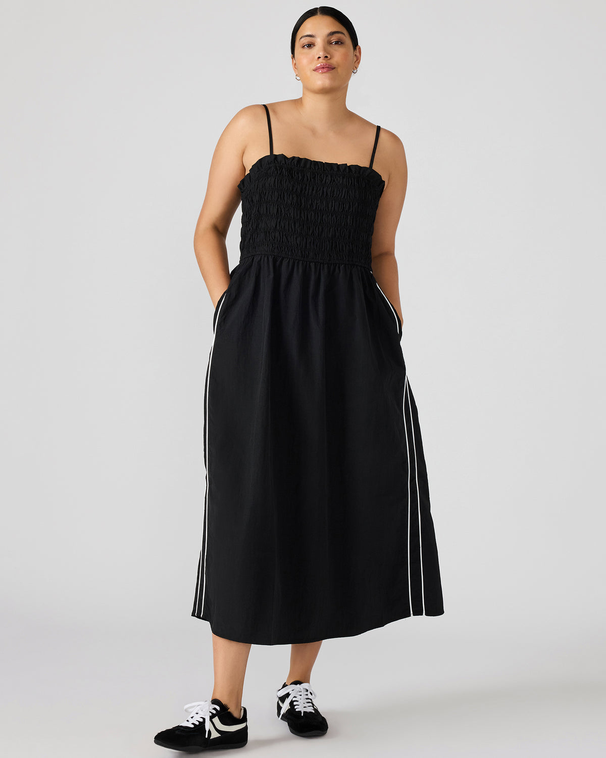 KIT Dress Black/White Flowy Smocked Striped Maxi Dress Steve Madden BLACK WHITE