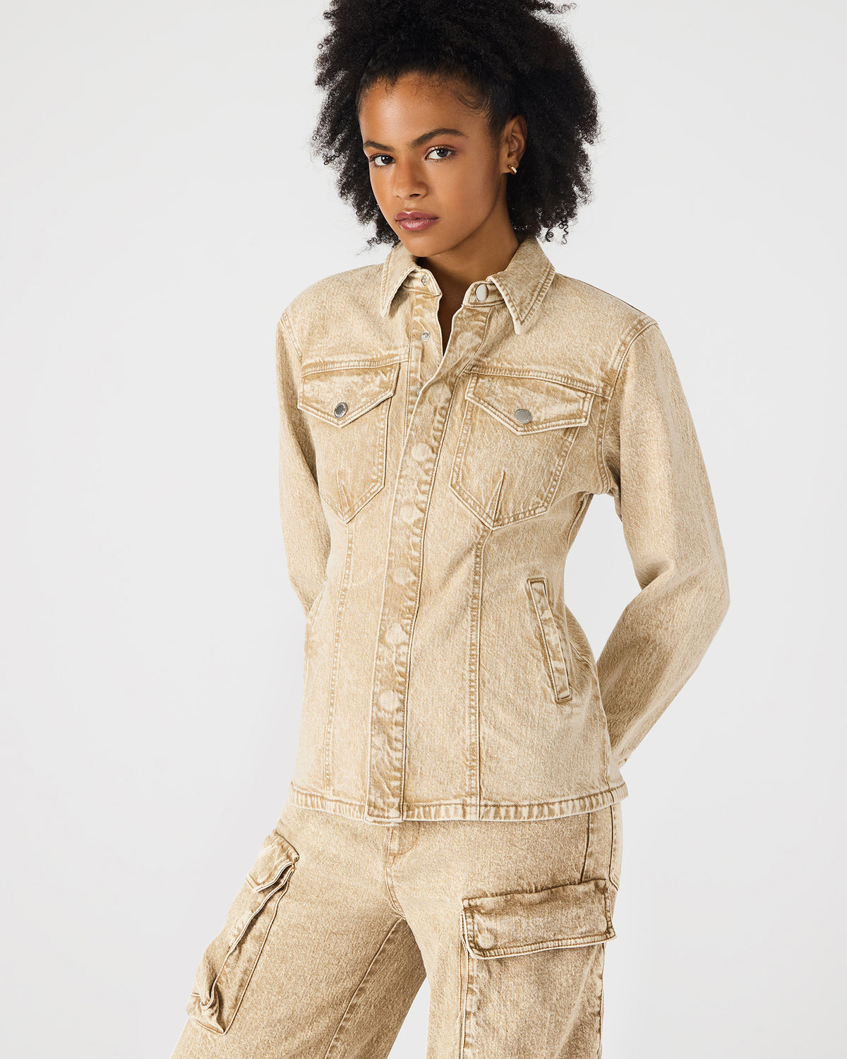PARC Cafe Au Lait Long-Sleeved Button-Up Denim Women's Jacket Steve Madden CAFE AU LAIT