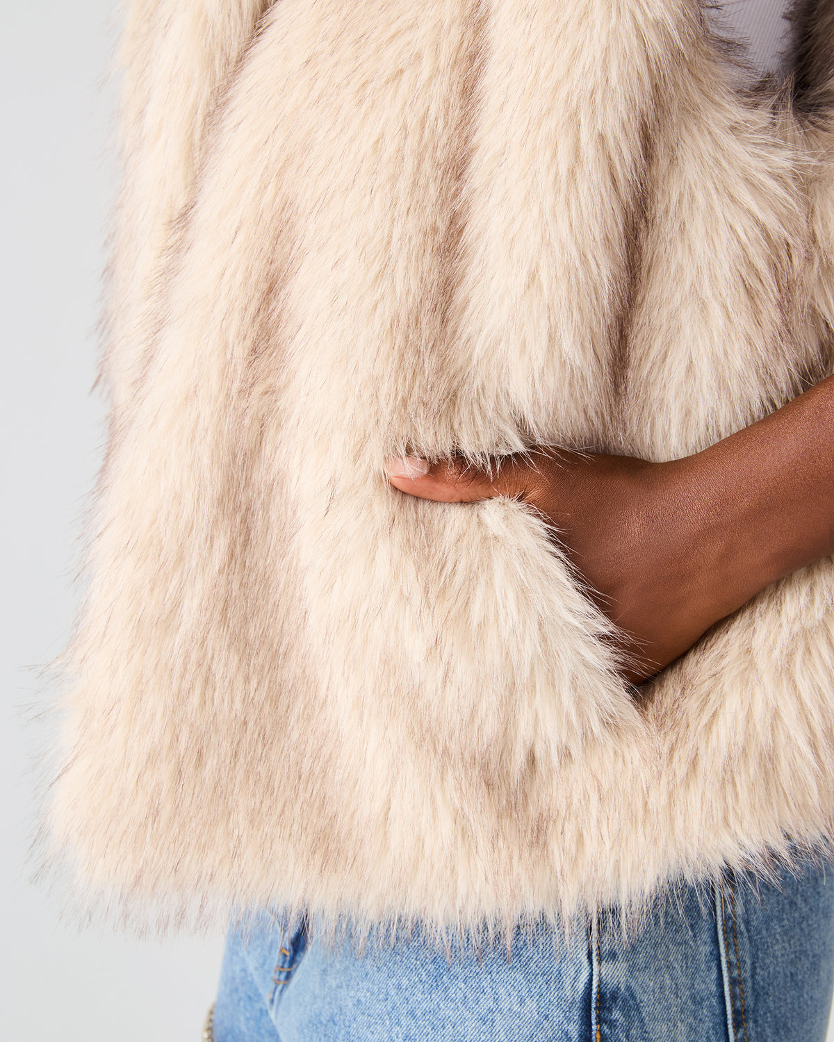 SAFIRA Natural Faux Fur Sleeveless Collared Women's Vest Steve Madden NATURAL