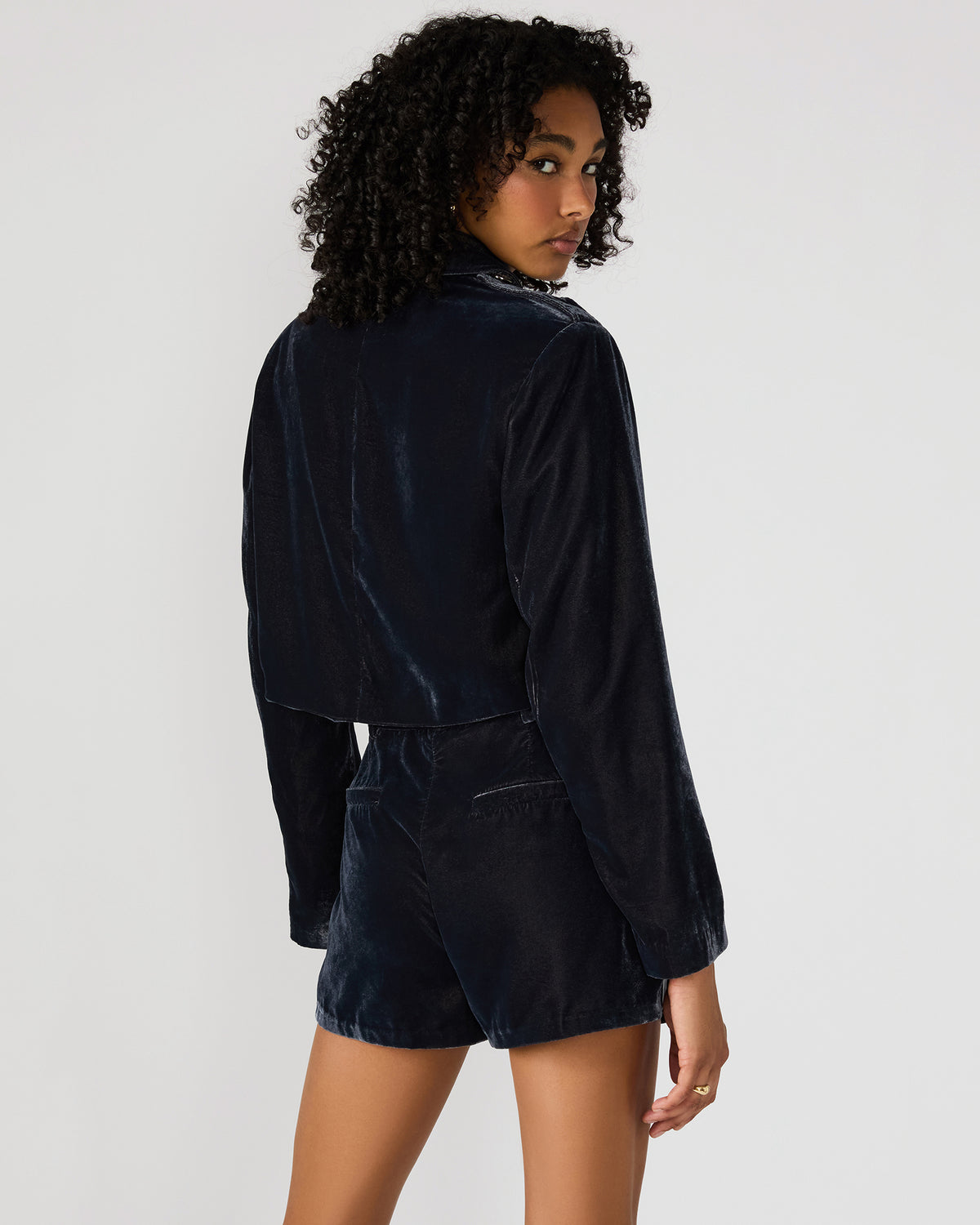 TONIA Indigo Haze Velvet Button-Up Long-Sleeved Women's Blazer Jacket Steve Madden INDIGO HAZE