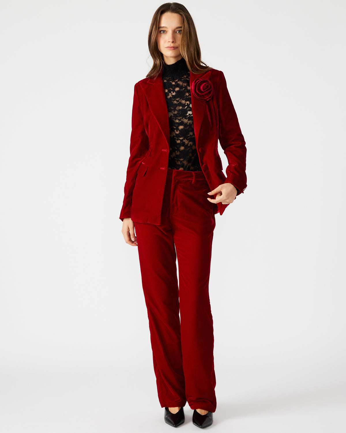 MERENE Blazer Red | Women's Long-Sleeved Button-Up Velvet Blazer Steve Madden RED