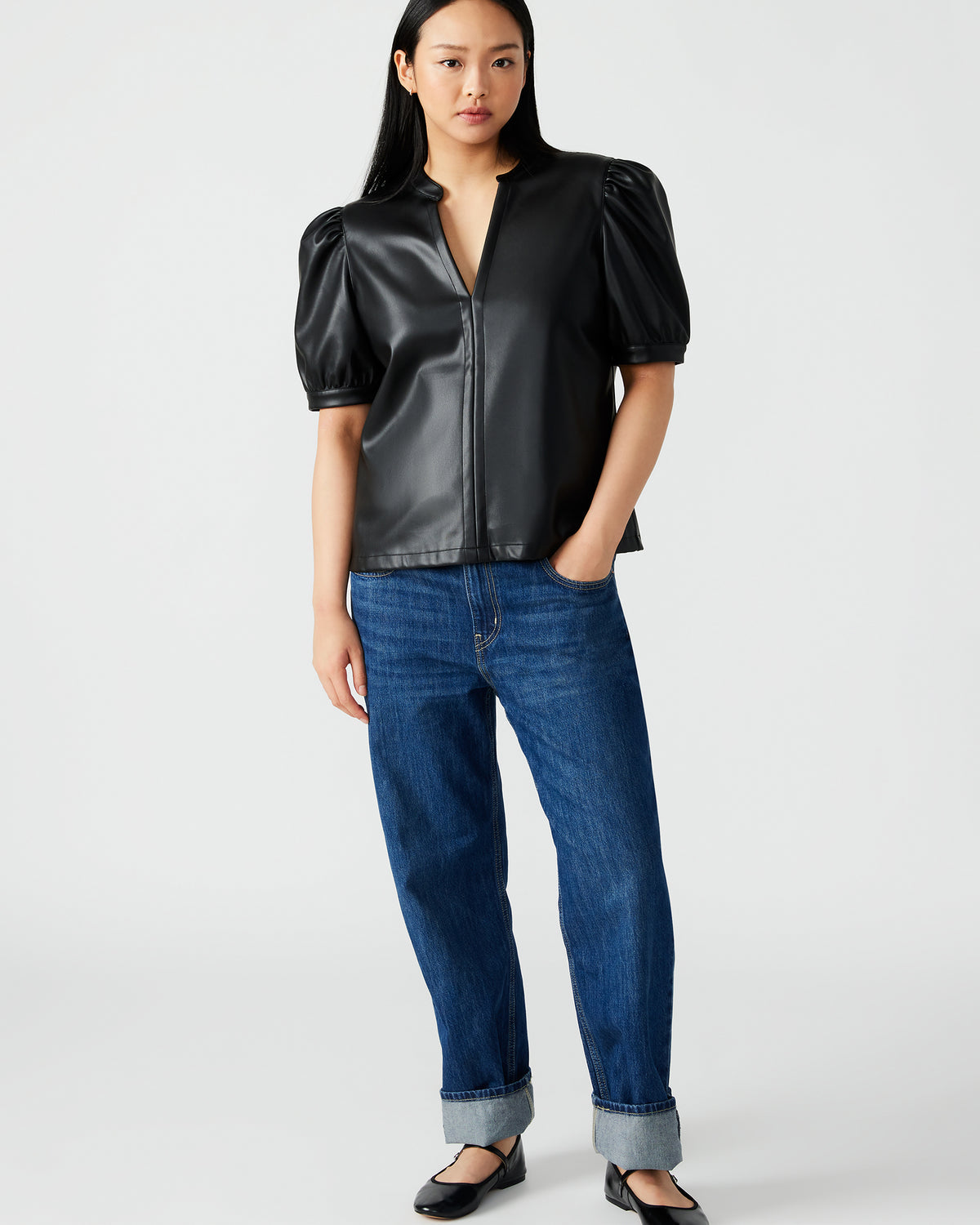 JANE Black Women's Short-Sleeved Suede Top Steve Madden BLACK