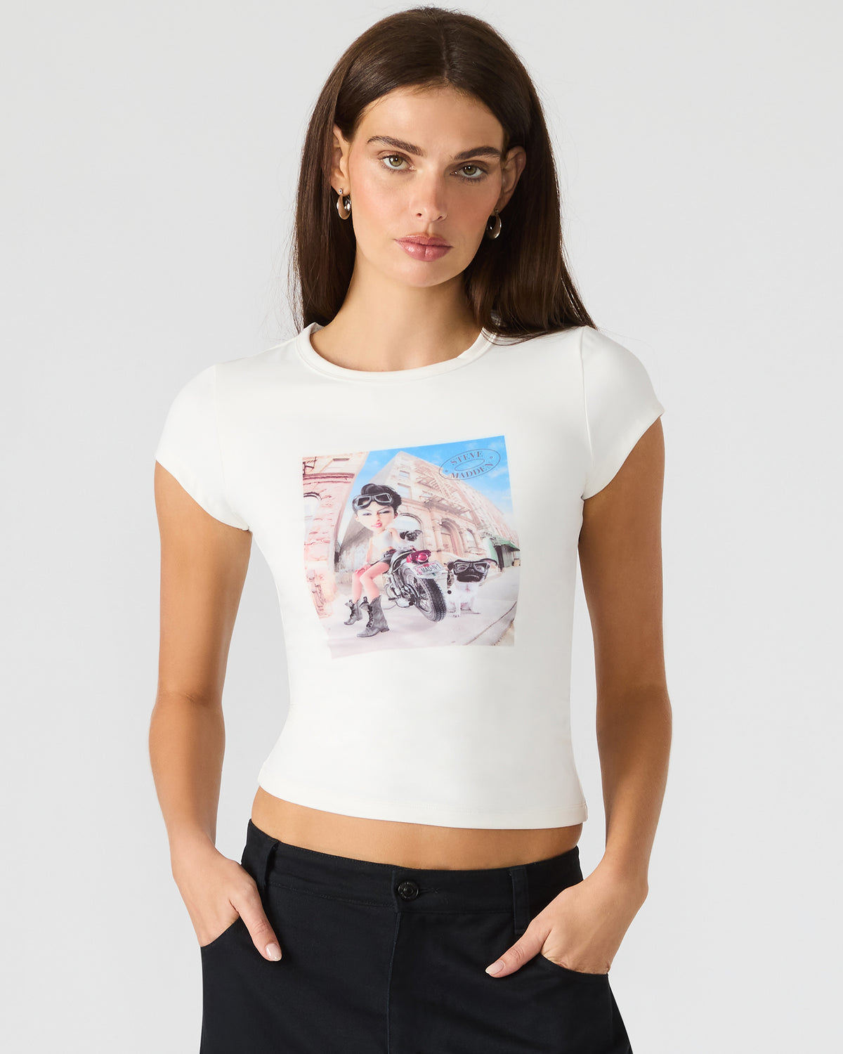GOLDIE Antique Short-Sleeved Graphic Tee Form-Fitting Women's Top Steve Madden ANTIQUE