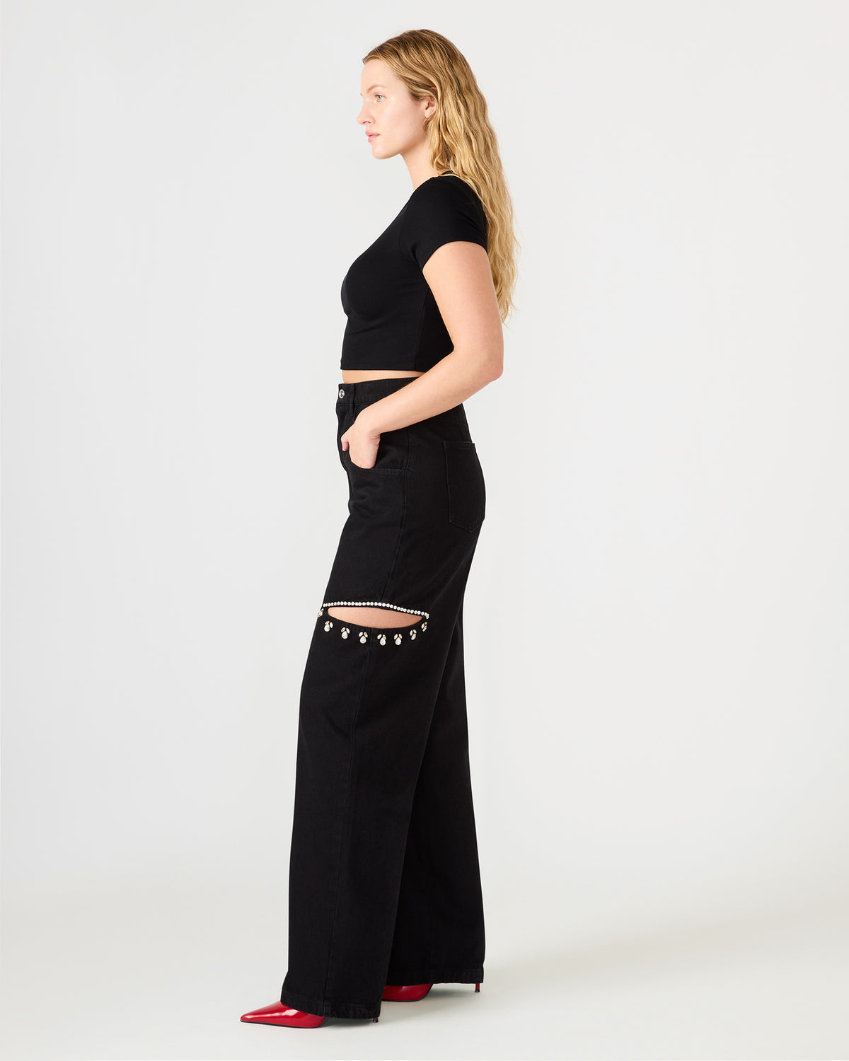 AYLA Black Straight-Leg Rhinestone Embellished Slit Women's Jean Steve Madden BLACK