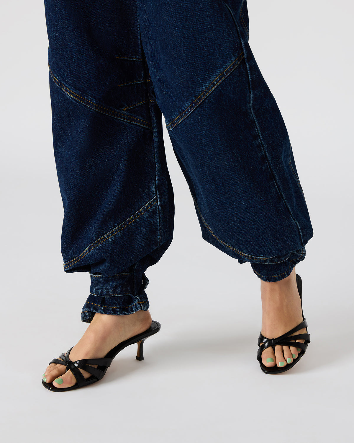 TRE Dark Denim Barrel Women's Jean Steve Madden DARK BLUE