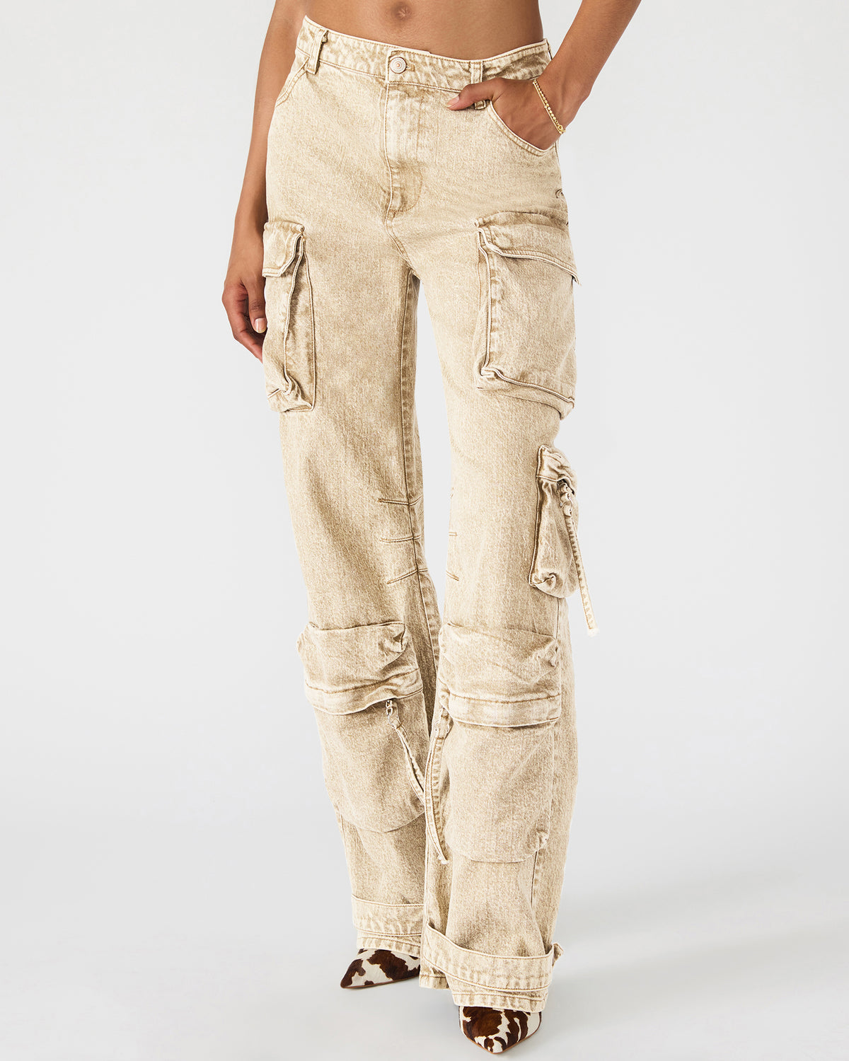 DUO Cafe Au Lait Women's Utility Cargo Pants Steve Madden CAFE AU LAIT