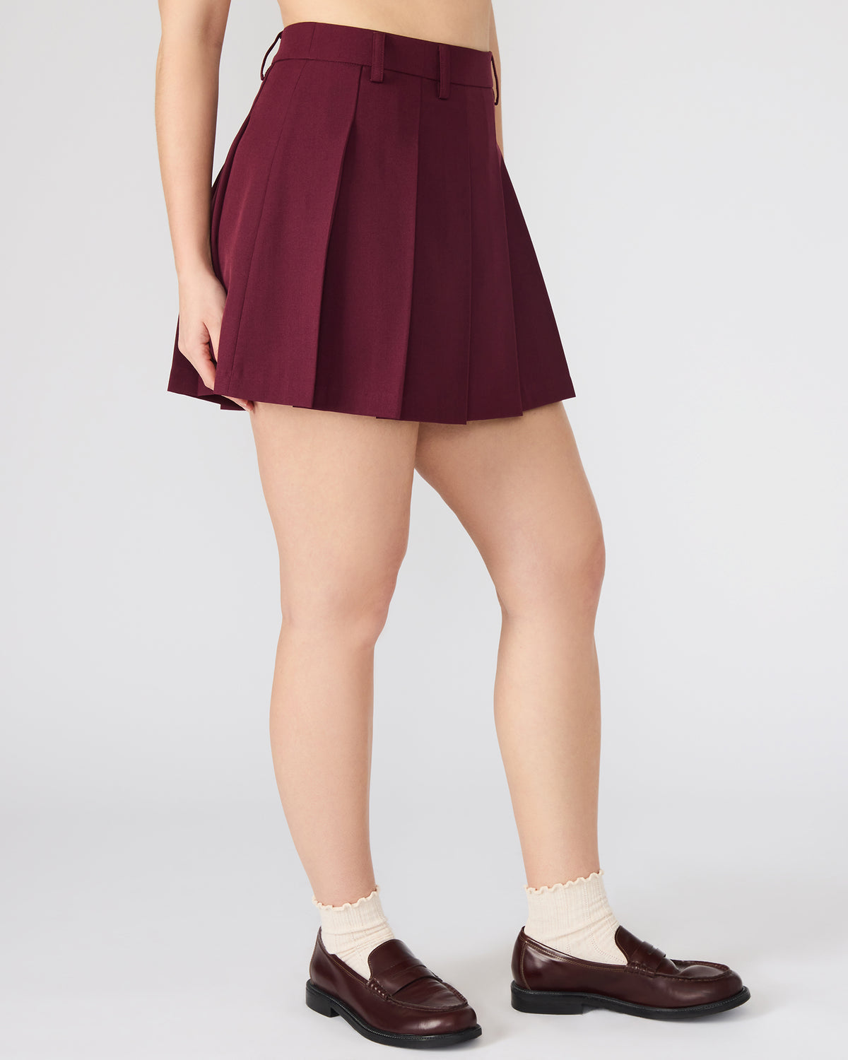 MARGO Wine Pleated Women's Mini Skirt Steve Madden WINE