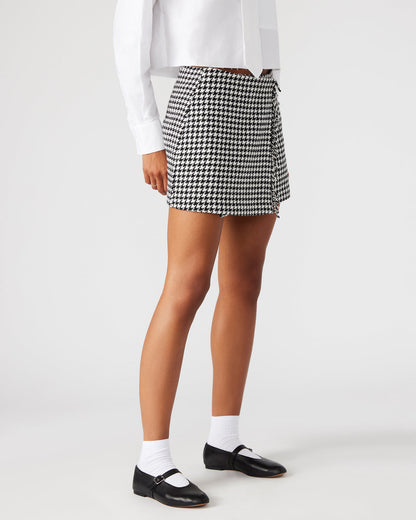 LEON Black/White Women's Wrap Mini Skirt Steve Madden BLACK WHITE