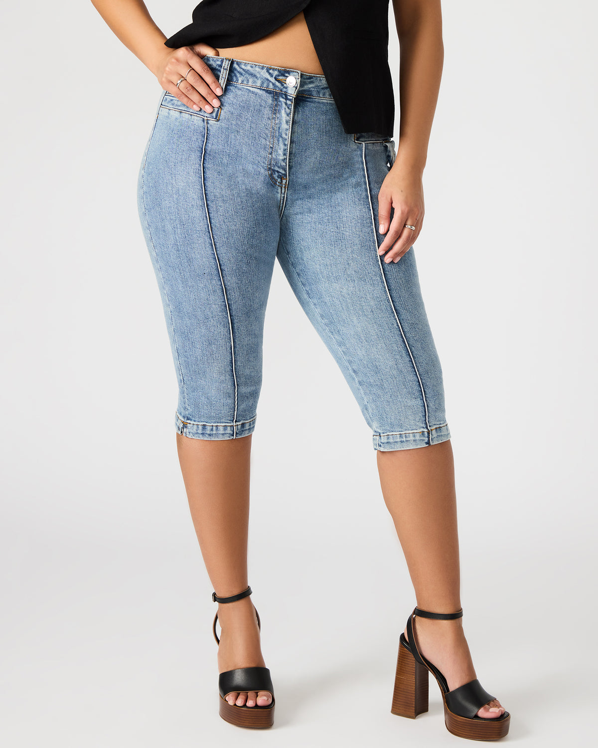 SKINNY DELRAY Denim Women's Fitted Capri Pants Steve Madden DENIM FABRIC
