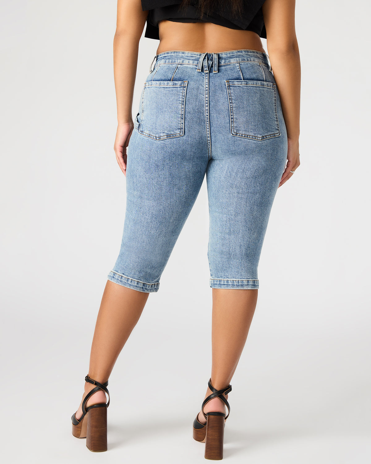 SKINNY DELRAY Denim Women's Fitted Capri Pants Steve Madden DENIM FABRIC