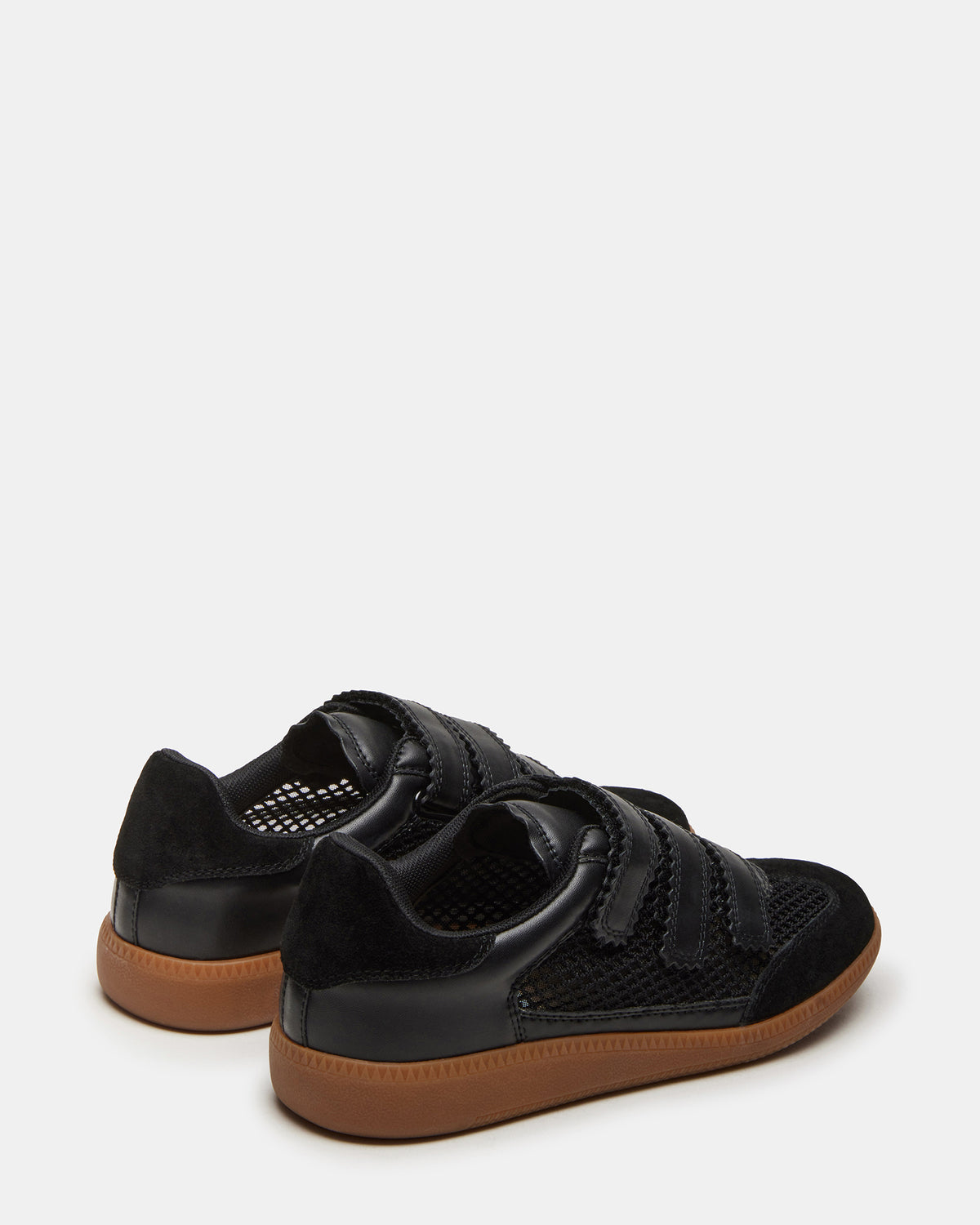 MOMENTUM Mesh Black Women's Velcro Low-Top Sneakers Steve Madden BLACK